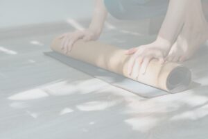 Ellie Smith Yoga non-toxic yoga mat on hardwood floor